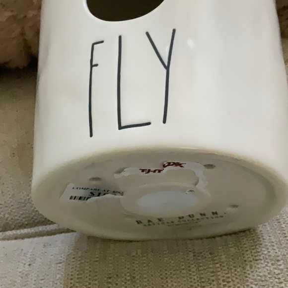 Rae Dunn Fly birdhouse NWT - Picture 3 of 4